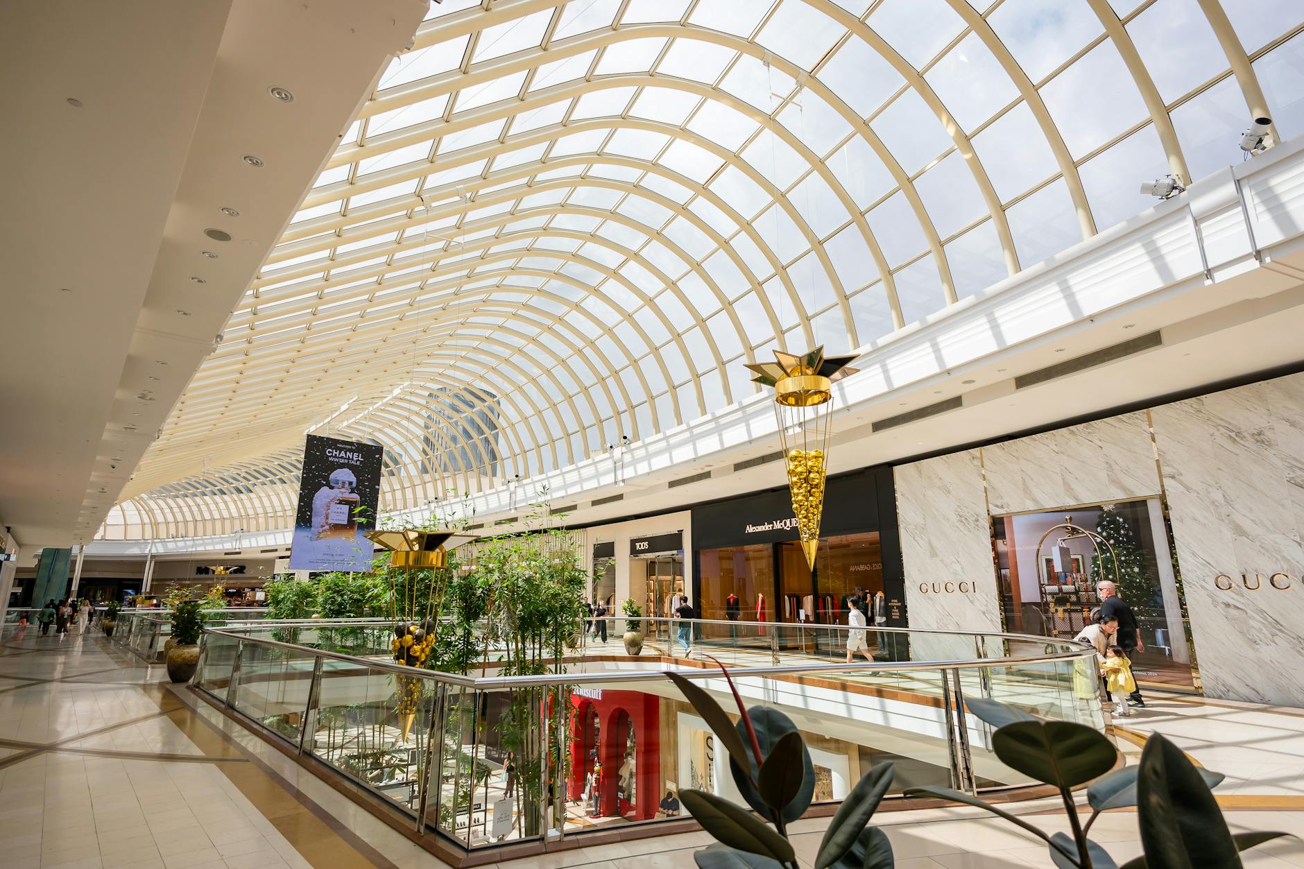 Aventura Mall modern shopping destination near Miami