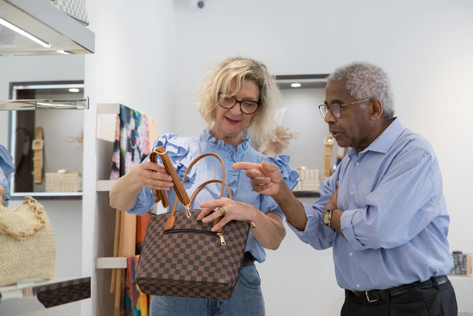 bal harbour shops couple shopping