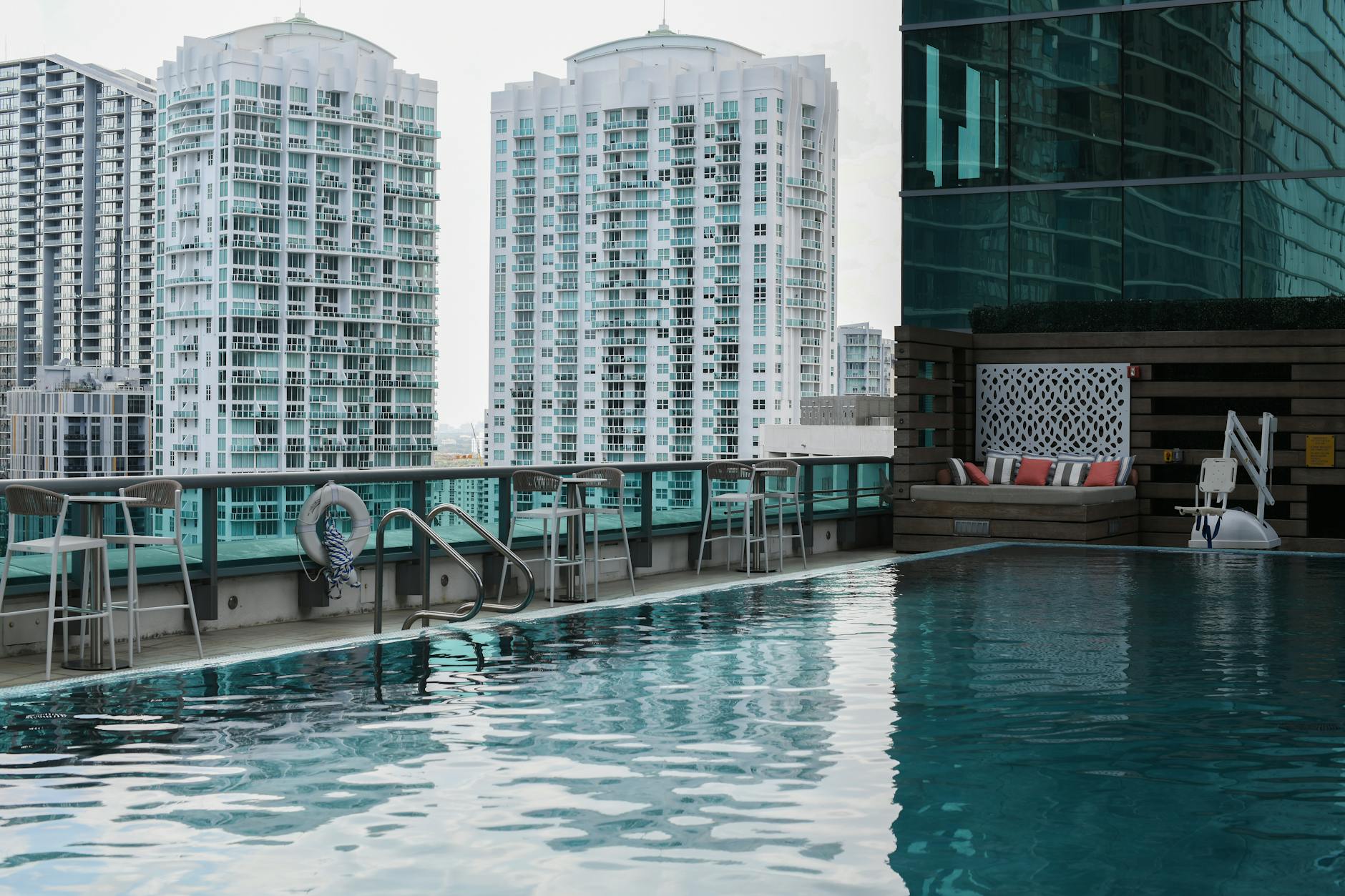 Urban hotel with rooftop pool in Brickell Miami