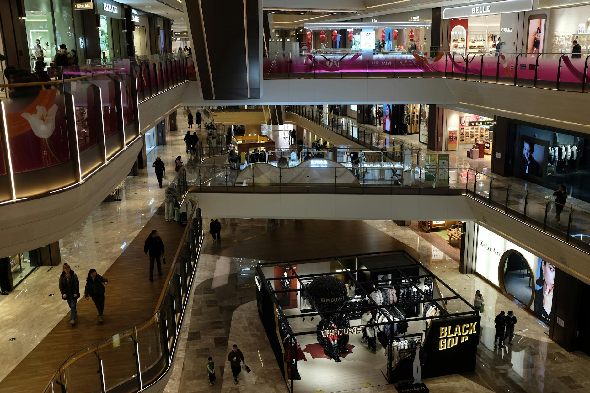 Things to do in Miami when it rains include shopping at Aventura Mall