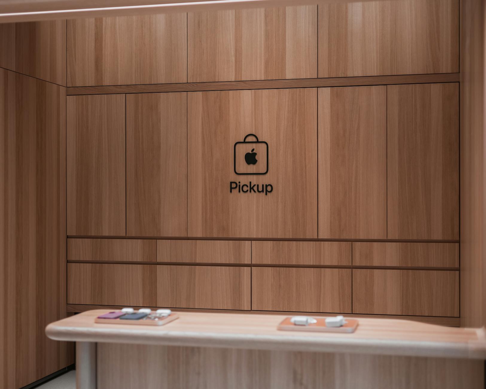 best malls in miami apple store