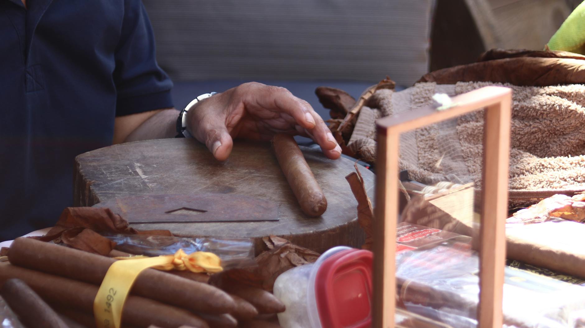 miami souvenirs hand rolled cigars