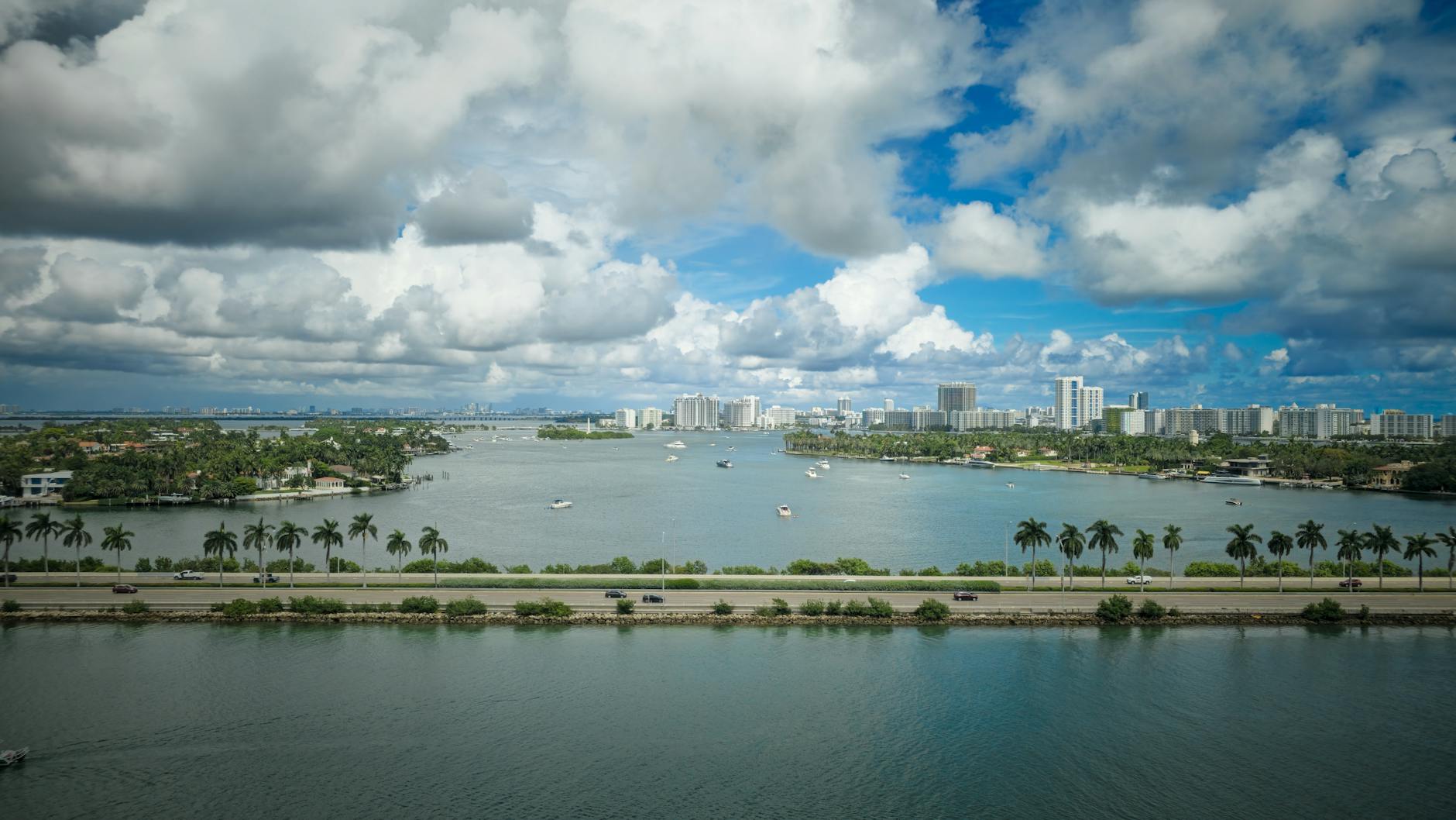 miami boat show biscayne bay venues