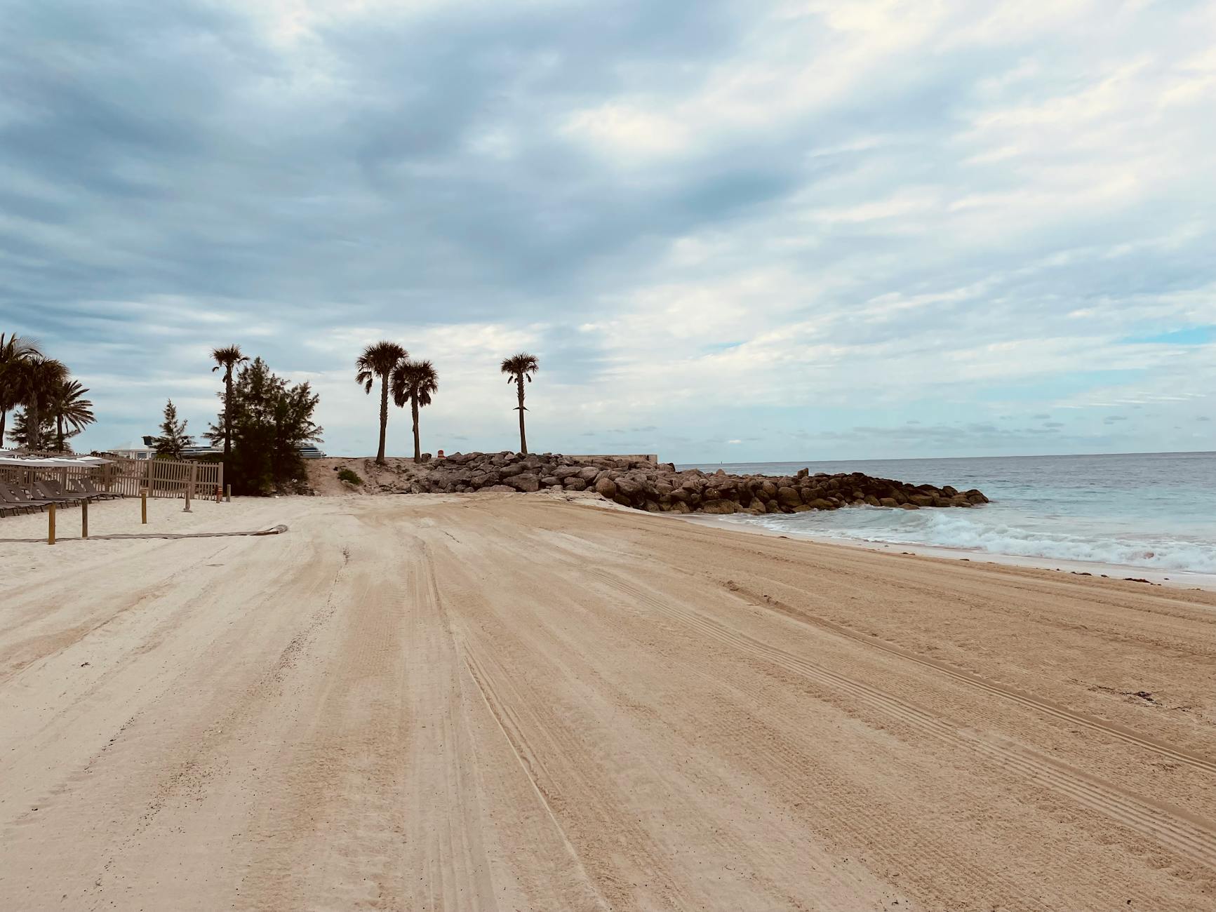 best time to visit miami off season empty beach