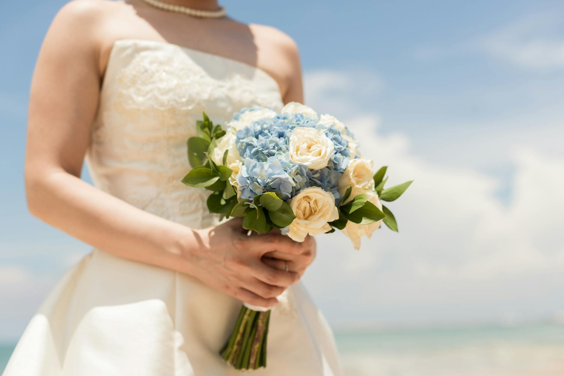 destination wedding miami tropical bouquet