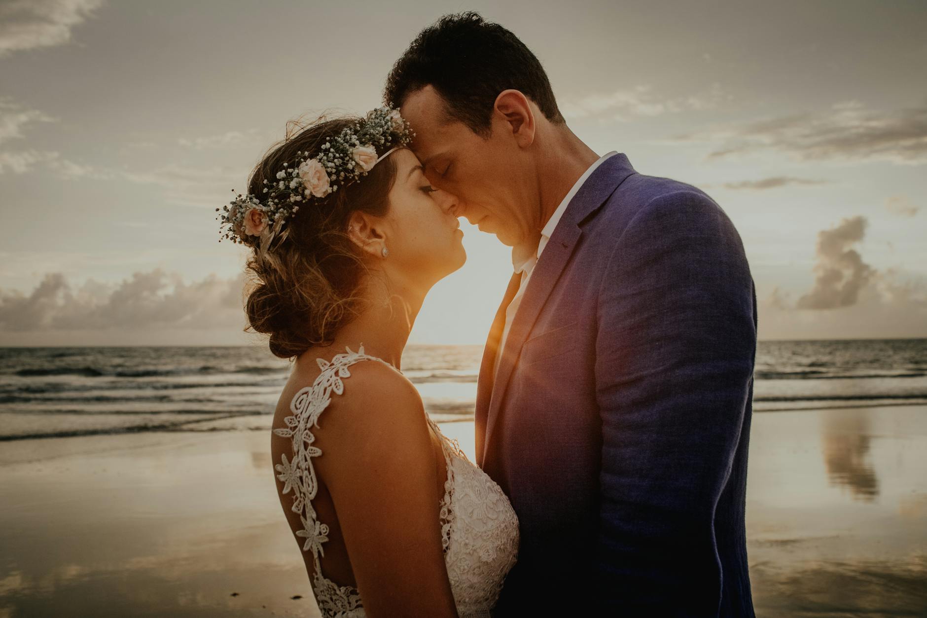 destination wedding miami couple sunset