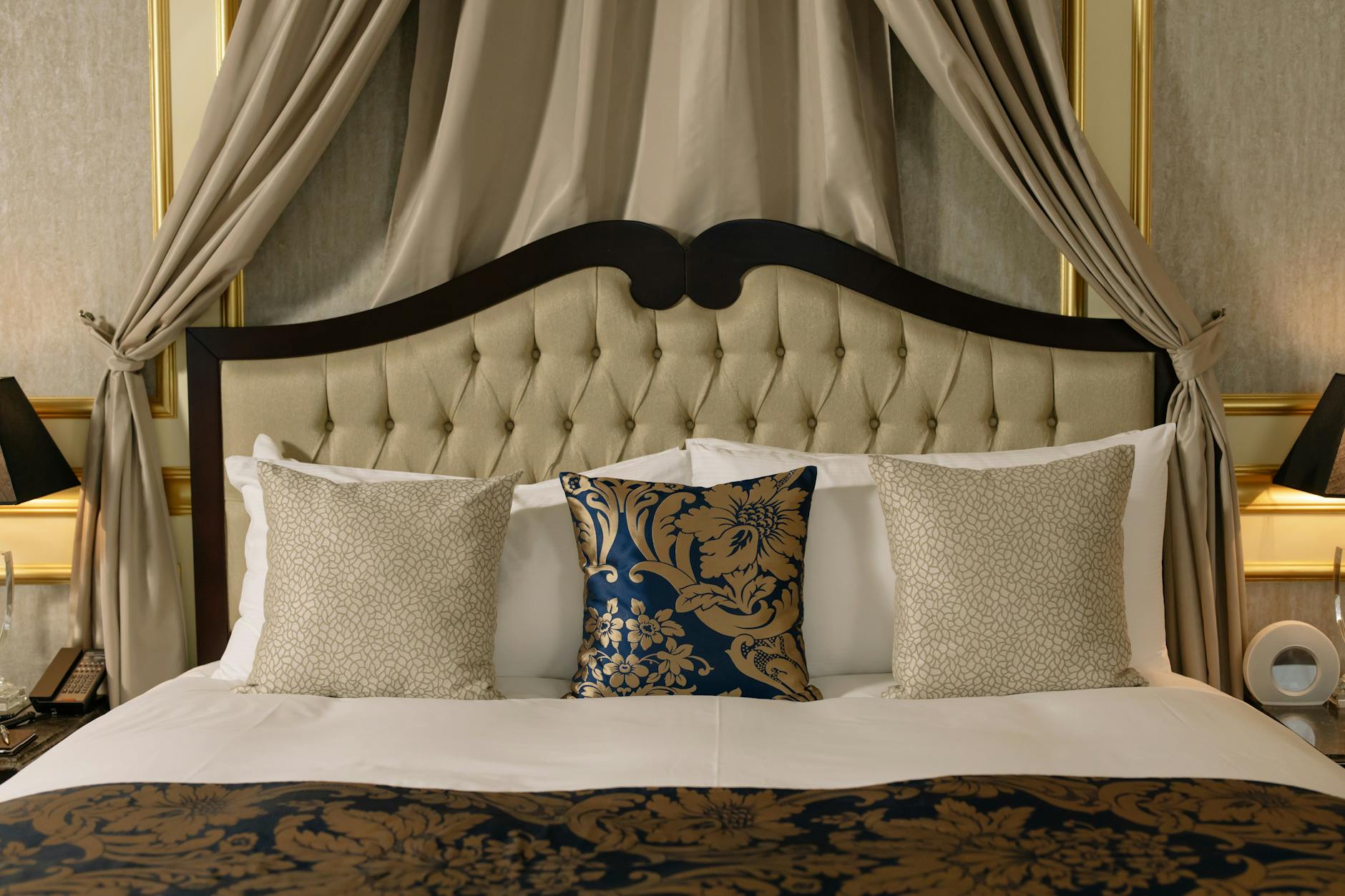 miami honeymoon luxury suite king bed