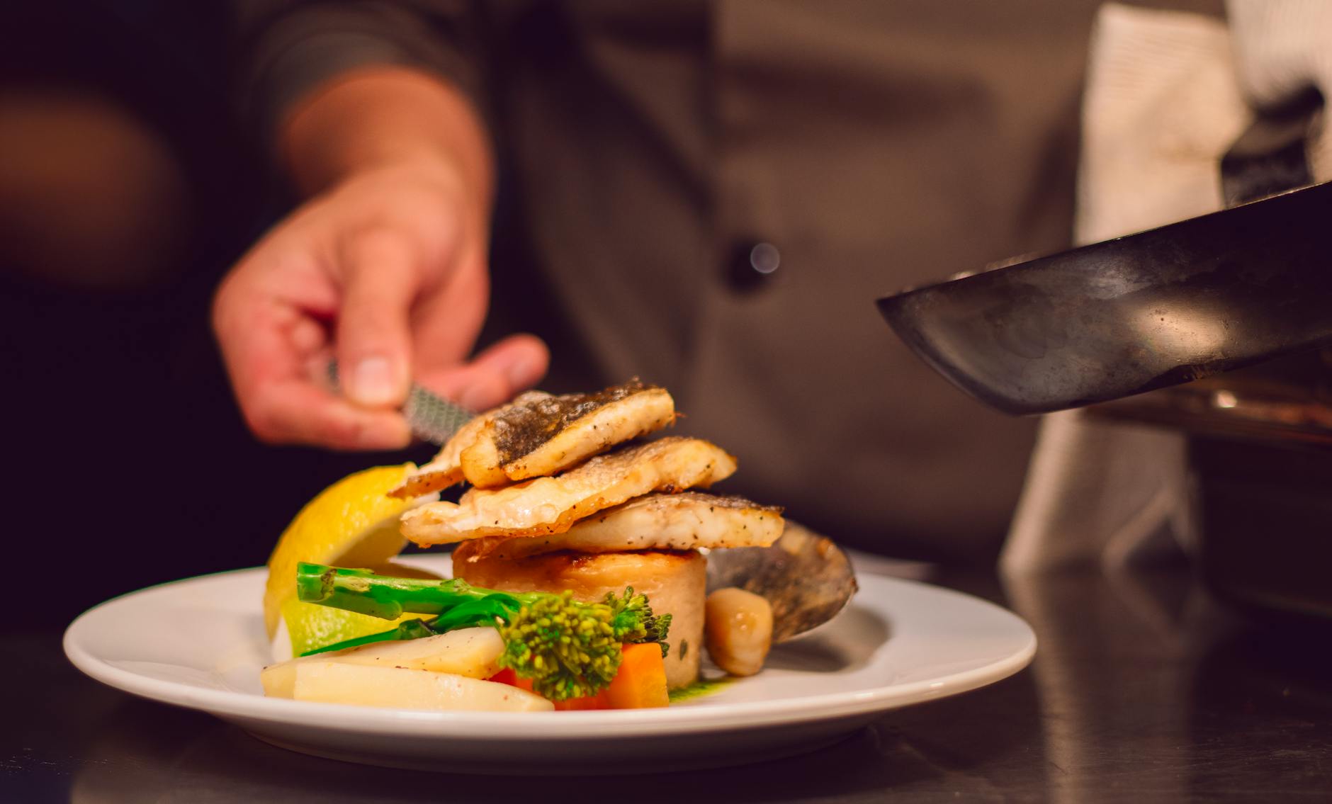 romantic restaurants miami chef plating