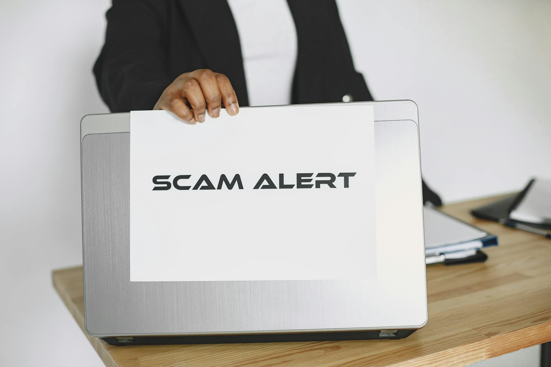 is miami safe for tourists atm scam warning