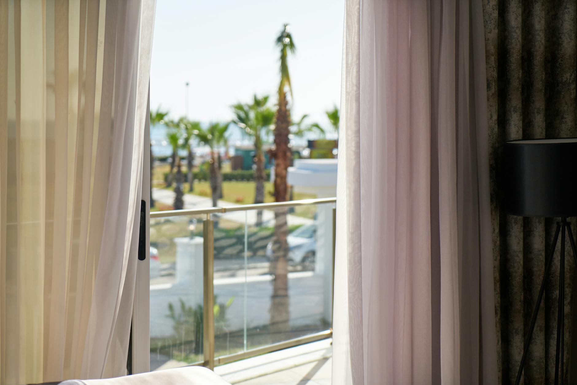 miami vacation cost hotel room