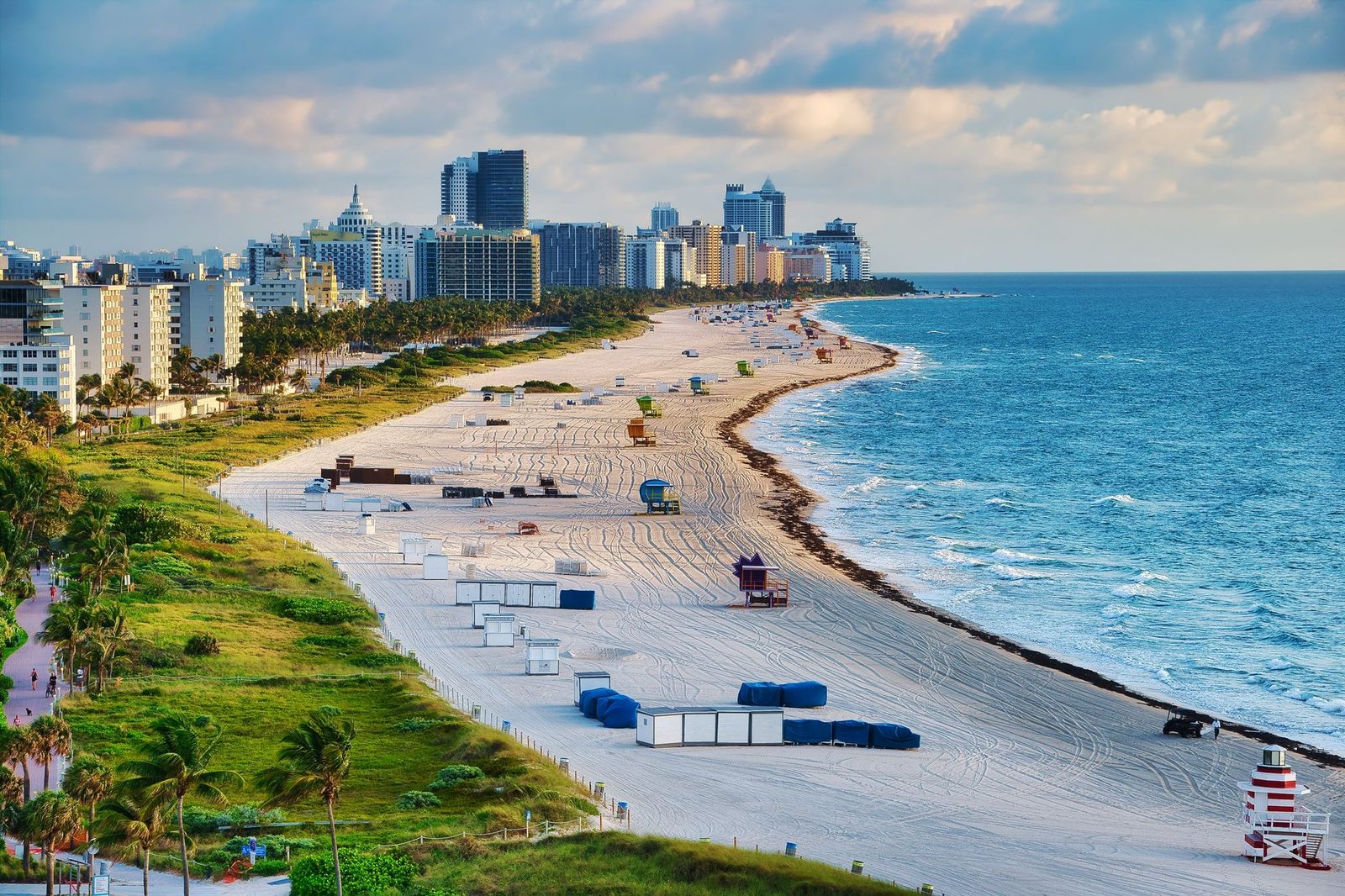 beach boardwalk and sand in miami beach